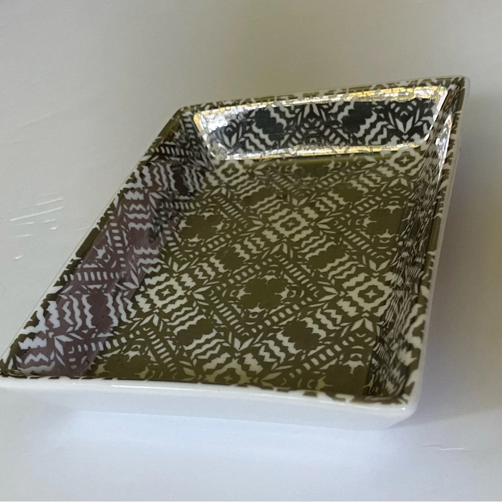 J. Crew Ceramic Trinket Dish Jewelry Organizer Silver EUC Men’s Women’s keys 5.5